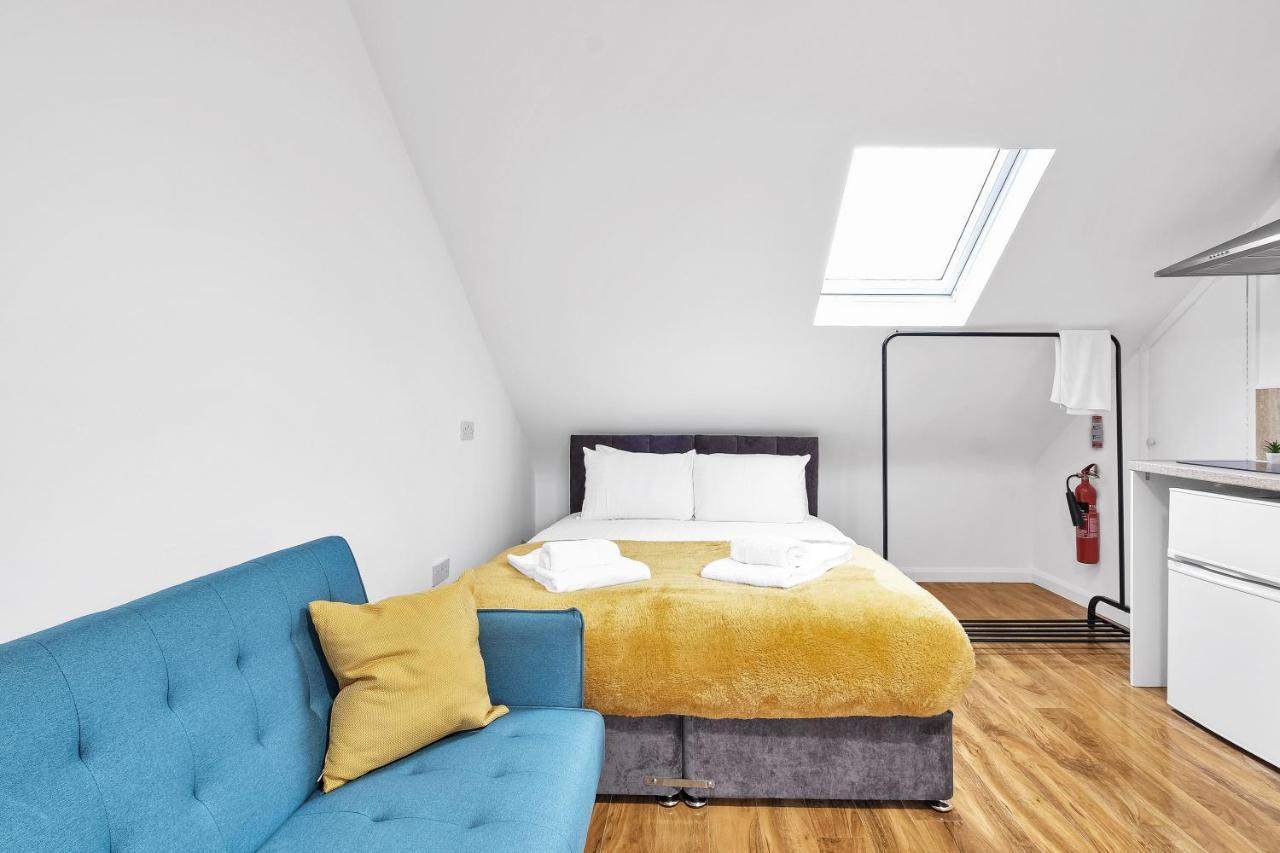 Fernbank Rooms Sudbury Hill, Harrow, Self-Contained Studios With En-Suite Harrow on the Hill Exterior foto